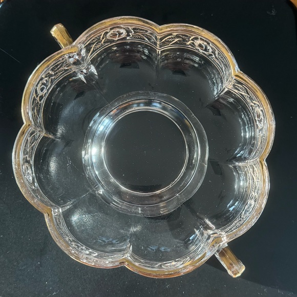 1950s Jeanette Glass Aztec Rose Two-Handled Candy Dish - Picture 6 of 6